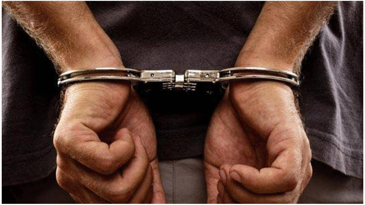 ఆవుతో అస‌హ‌జ లైంగిక చ‌ర్యకు పాల్ప‌డిన యువ‌కుడు అరెస్ట్‌