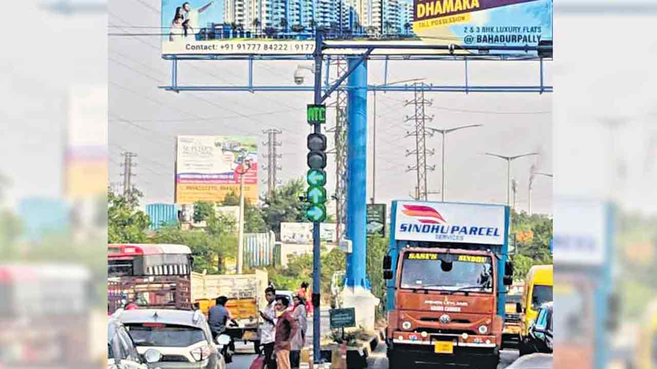 హైద‌రాబాద్‌లో ఇక నో ట్రా’ఫిక‌ర్‌’.. అత్యాధునిక సిగ్న‌ల్ వ్య‌వ‌స్థతో ముందుకొచ్చిన జీహెచ్ఎంసీ