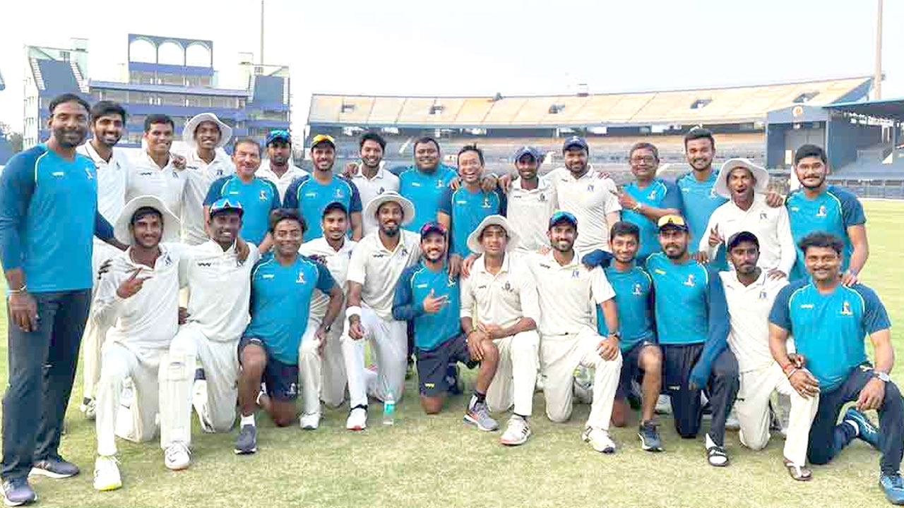 ఫస్ట్ క్లాస్ క్రికెట్‌లో చరిత్ర సృష్టించిన బెంగాల్ రంజీ జట్టు.. 129 ఏండ్ల రికార్డు బద్దలు