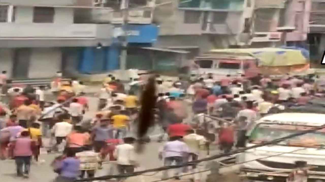 బీహార్ డిప్యూటీ సీఎం ఇంటిపై అటాక్‌.. వీడియో