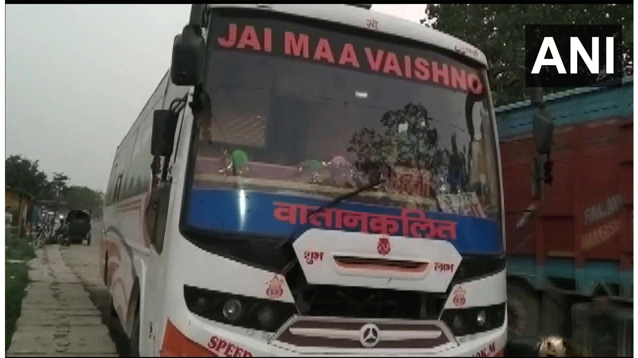 దారుణం : క‌దులుతున్న బ‌స్‌లో బాలికపై సామూహిక అత్యాచారం!