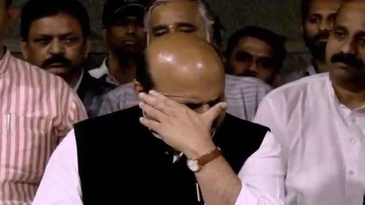 సినిమా చూసి ఏడ్చిన క‌ర్నాట‌క సీఎం