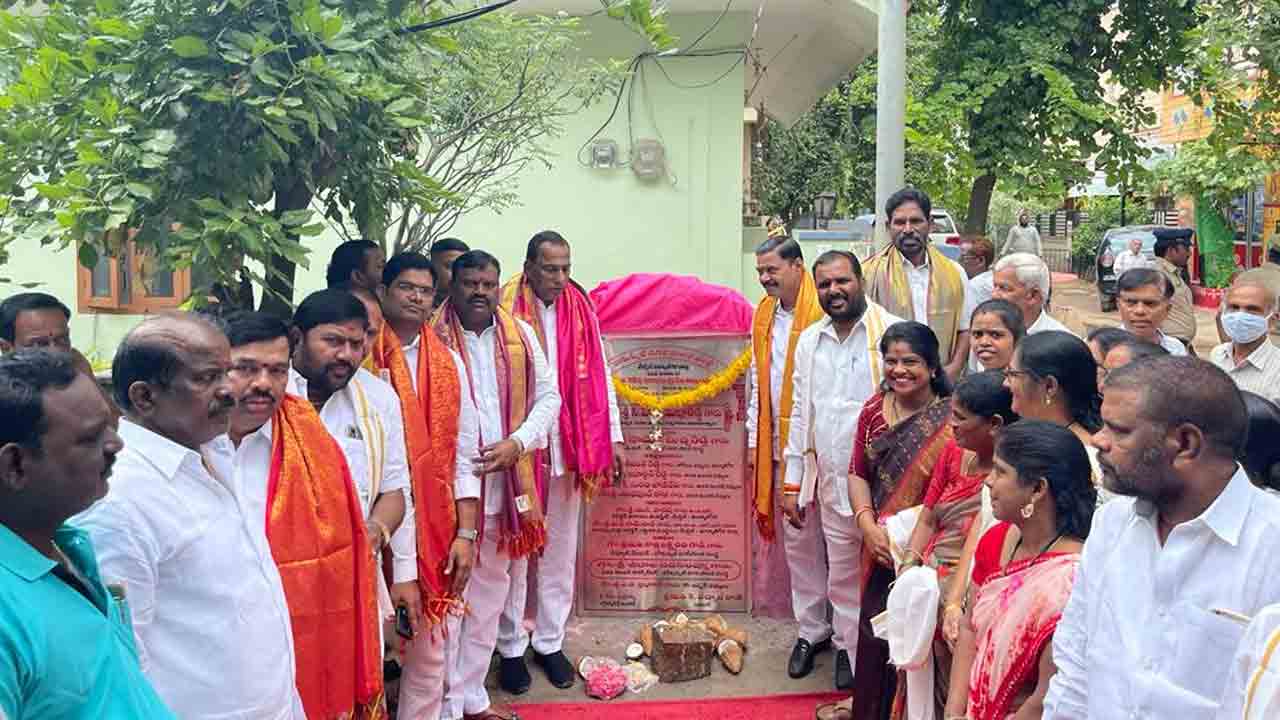 మౌలిక వసతులకు ప్రభుత్వం పెద్దపీట : మంత్రి మల్లారెడ్డి