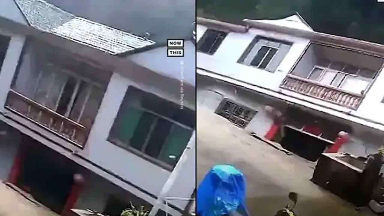 Viral video: రాజ భ‌వ‌నంలాంటి ఇల్లు ఒక్క‌సారిగా న‌దిలో కూలిపోయింది!!