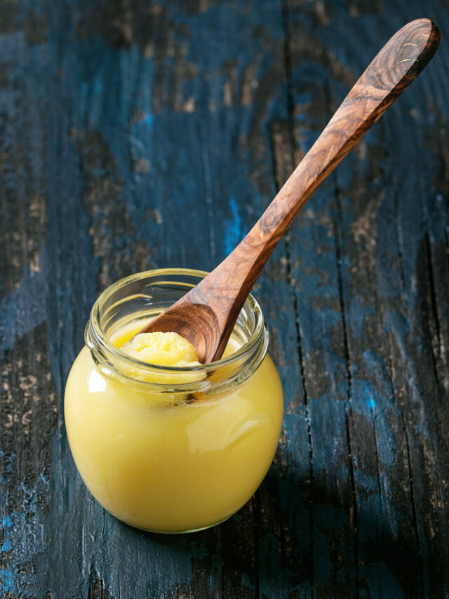 నెయ్యి తింటే బ‌రువు పెరుగుతారా? త‌గ్గుతారా?