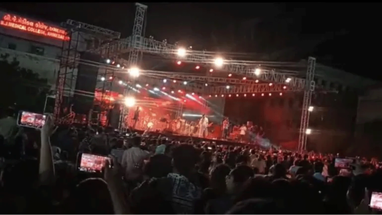 రోగుల ఎదుట శ‌బ్ధాల హోరు : బోధ‌నాసుప‌త్రిలో డీజే పార్టీ, లైవ్ మ్యూజిక్ క‌న్స‌ర్ట్‌!