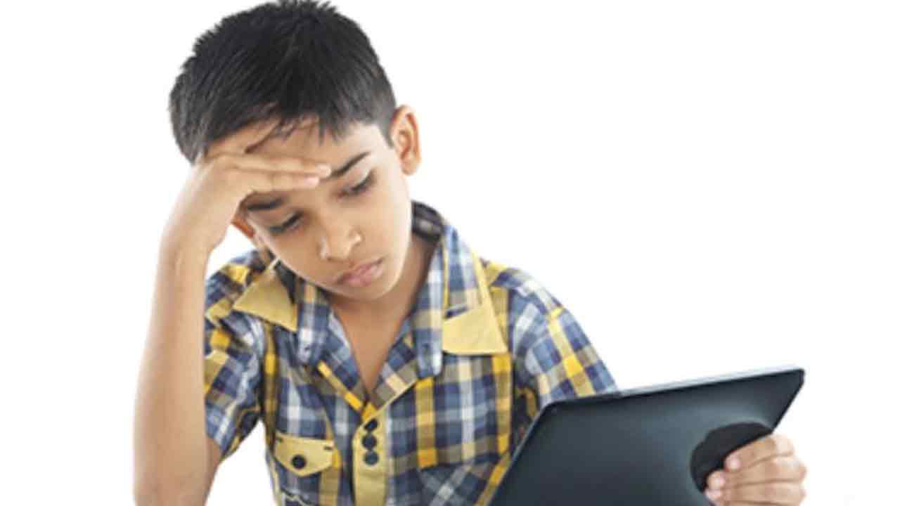 New study: స్కూల్ విద్యార్థుల్లో ప్ర‌తి ముగ్గురిలో ఒక‌రికి తీవ్ర త‌ల‌నొప్పి.. కార‌ణ‌మిదే!!