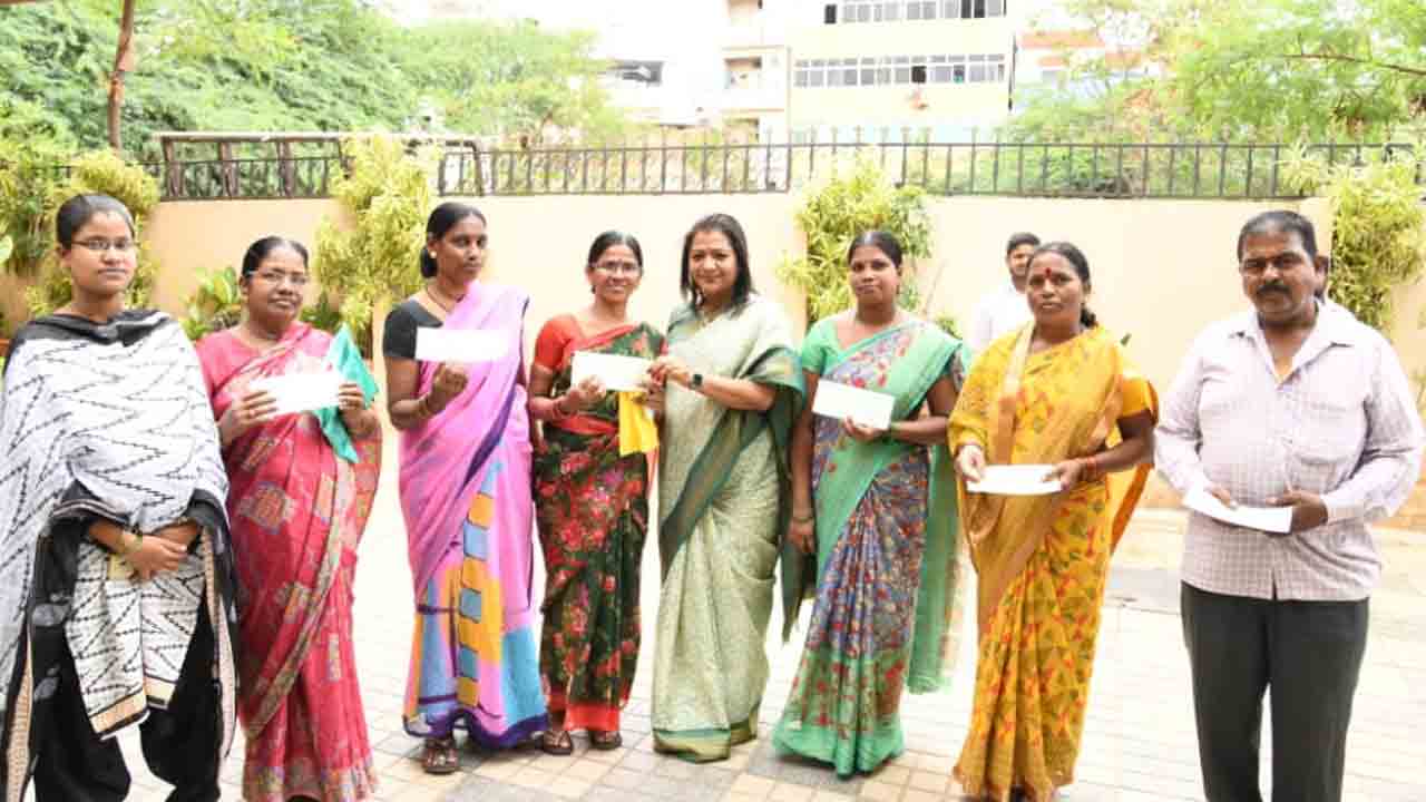 దేశంలో ఎక్కడా లేనివిధంగా పేదలకు ఆర్థిక సాయం : మేయర్‌ విజయలక్ష్మి