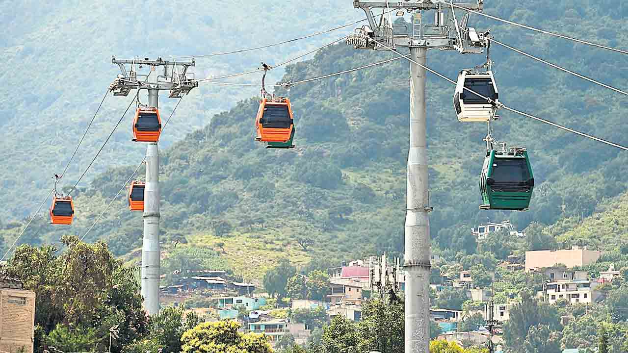 నగరంలో 4 రోప్‌వేలు