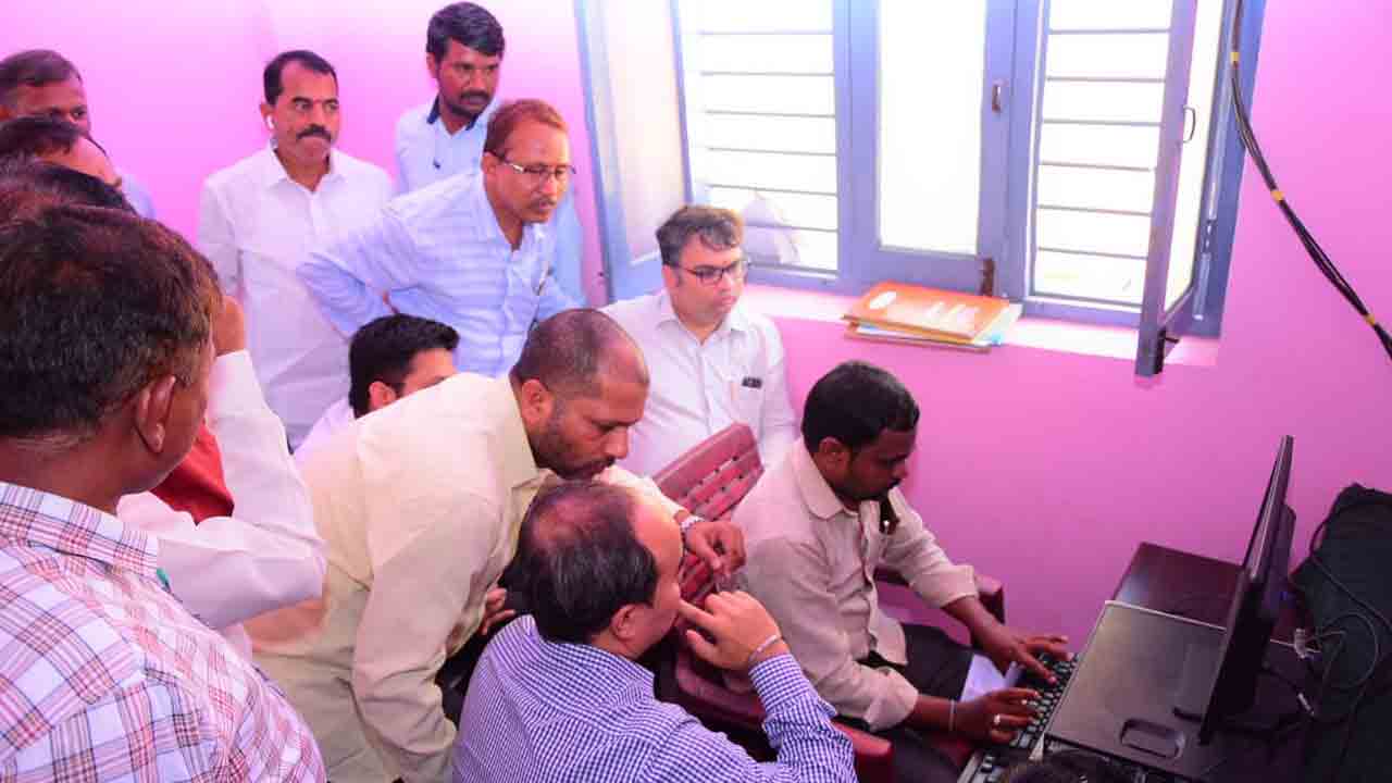 యాదాద్రి జిల్లాలో పర్యటించిన తమిళనాడు ఐఏఎస్‌ అధికారుల బృందం