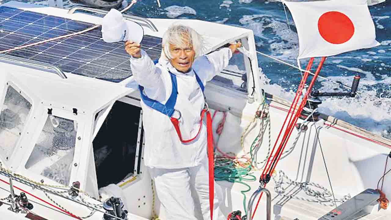 ఒంటరిగా పసిఫిక్‌ మహాసముద్రం యాత్ర