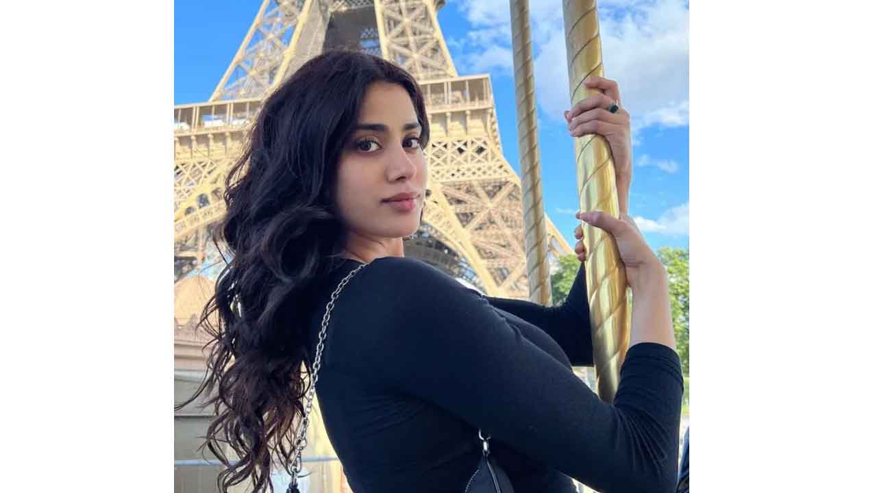 ఫ్రాన్స్‌లో జాన్వీ క‌పూర్.. ఫోటోలు వైర‌ల్