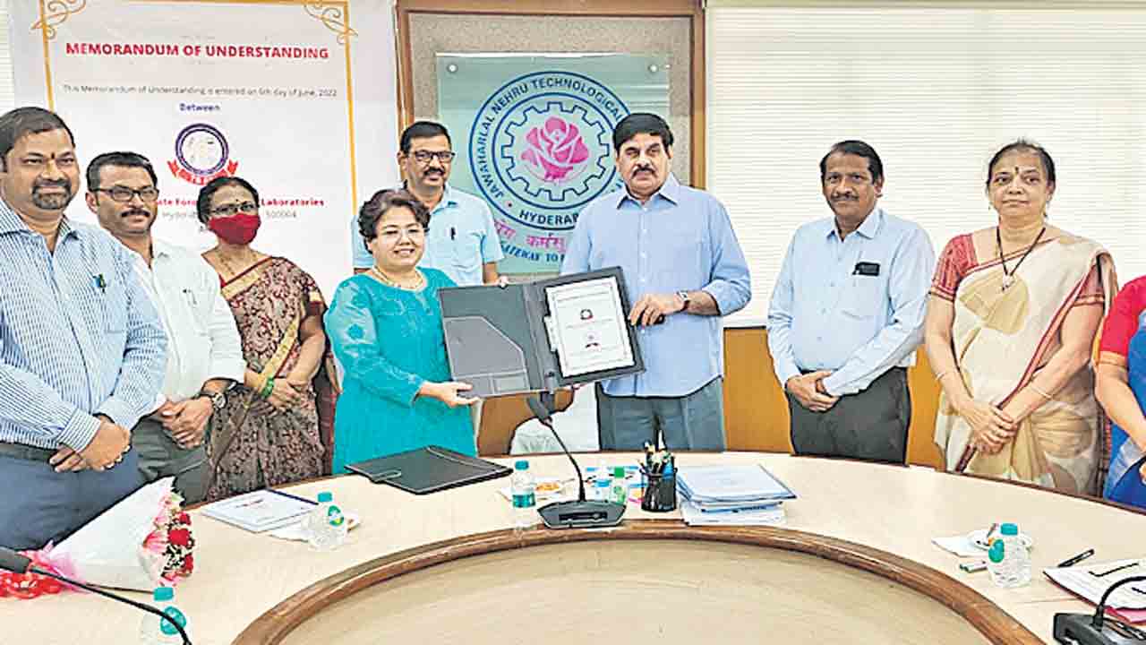 తెలంగాణ ఫోరెన్సిక్‌ సైన్స్‌ ల్యాబొరేటరీతో జేఎన్‌టీయూ ఒప్పందం