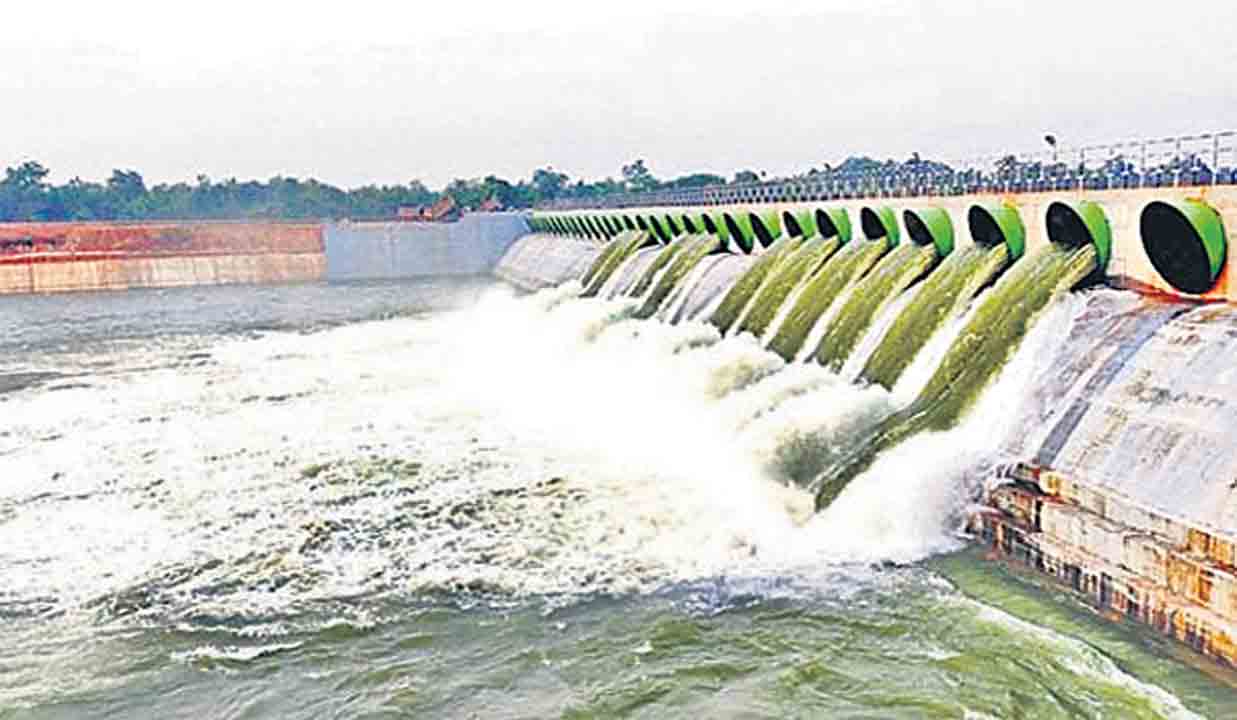 నాటి ఉద్యమస్ఫూర్తి నేడు అత్యావశ్యకం