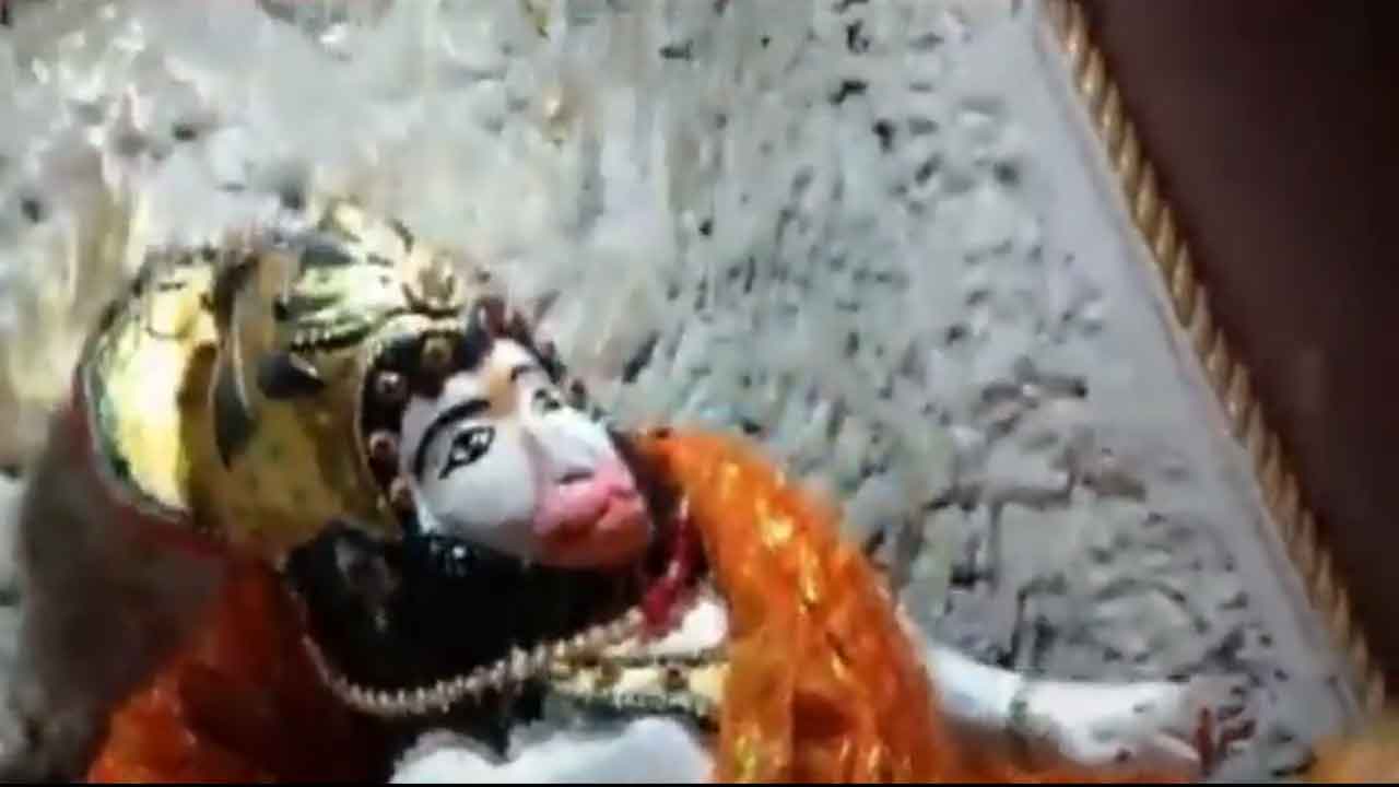 Pakistan | క‌రాచీలో  ఆల‌యం ధ్వంసం