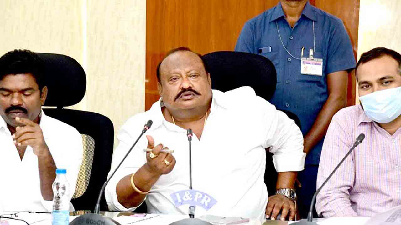 దళితులు ఉన్నతంగా ఎదగాలి