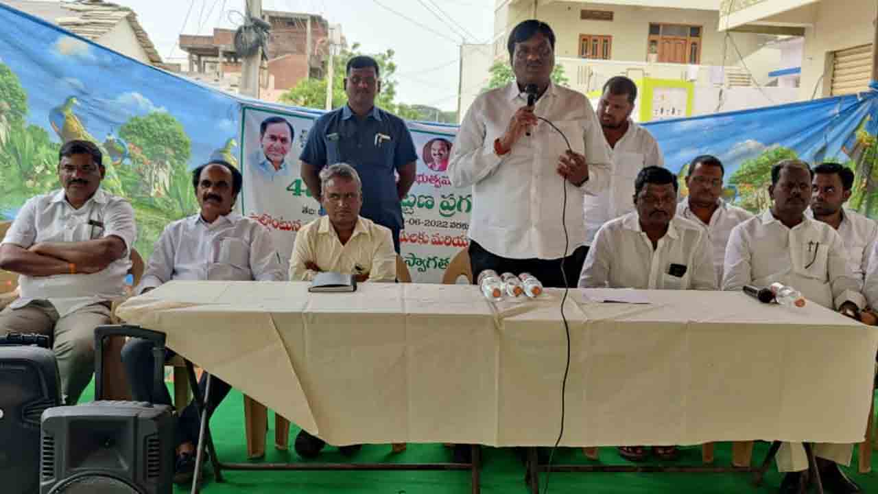 పచ్చదనం, పరిశుభ్రతే లక్ష్యంగా పట్టణ ప్రగతి : ఎమ్మెల్యే కొప్పుల మహేష్ రెడ్డి