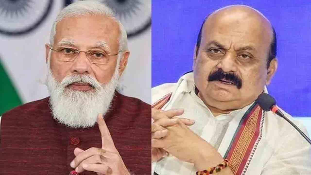 మోదీ వస్తున్నారు.. బడులు మూసేయండి!