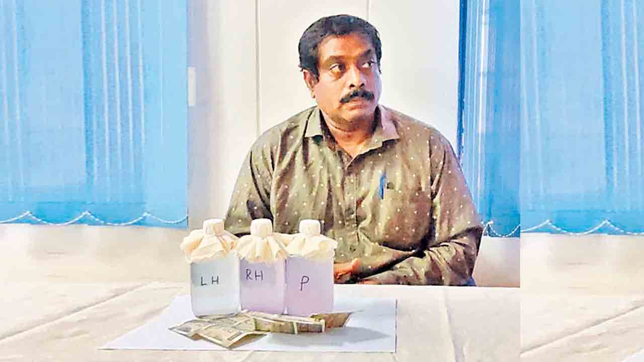 ఏసీబీకి చిక్కిన డీఎంఈ ఉద్యోగి