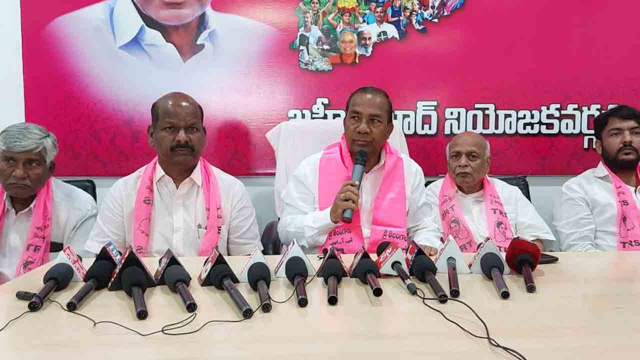 మంత్రి కేటీఆర్‌ సభను విజయవంతం చేయాలి : ఎమ్మెల్యే మాణిక్‌రావు