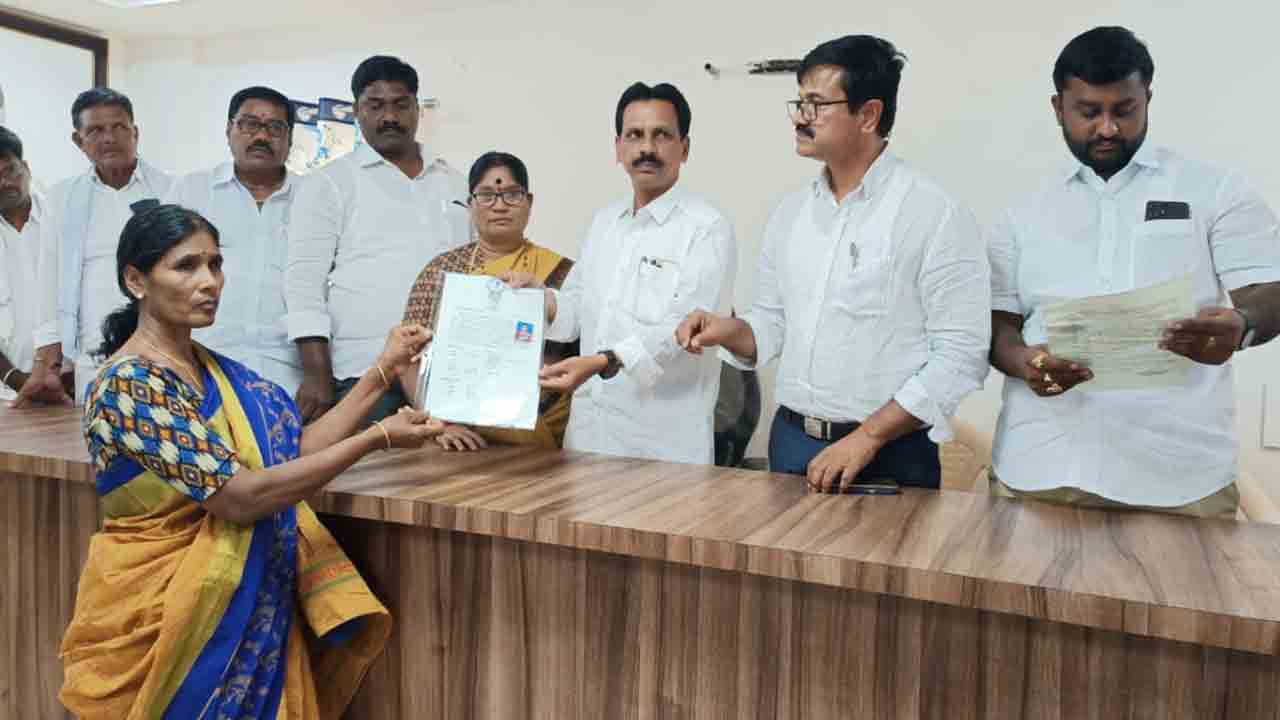 భూ నిర్వాసితులకు అండగా ప్రభుత్వం