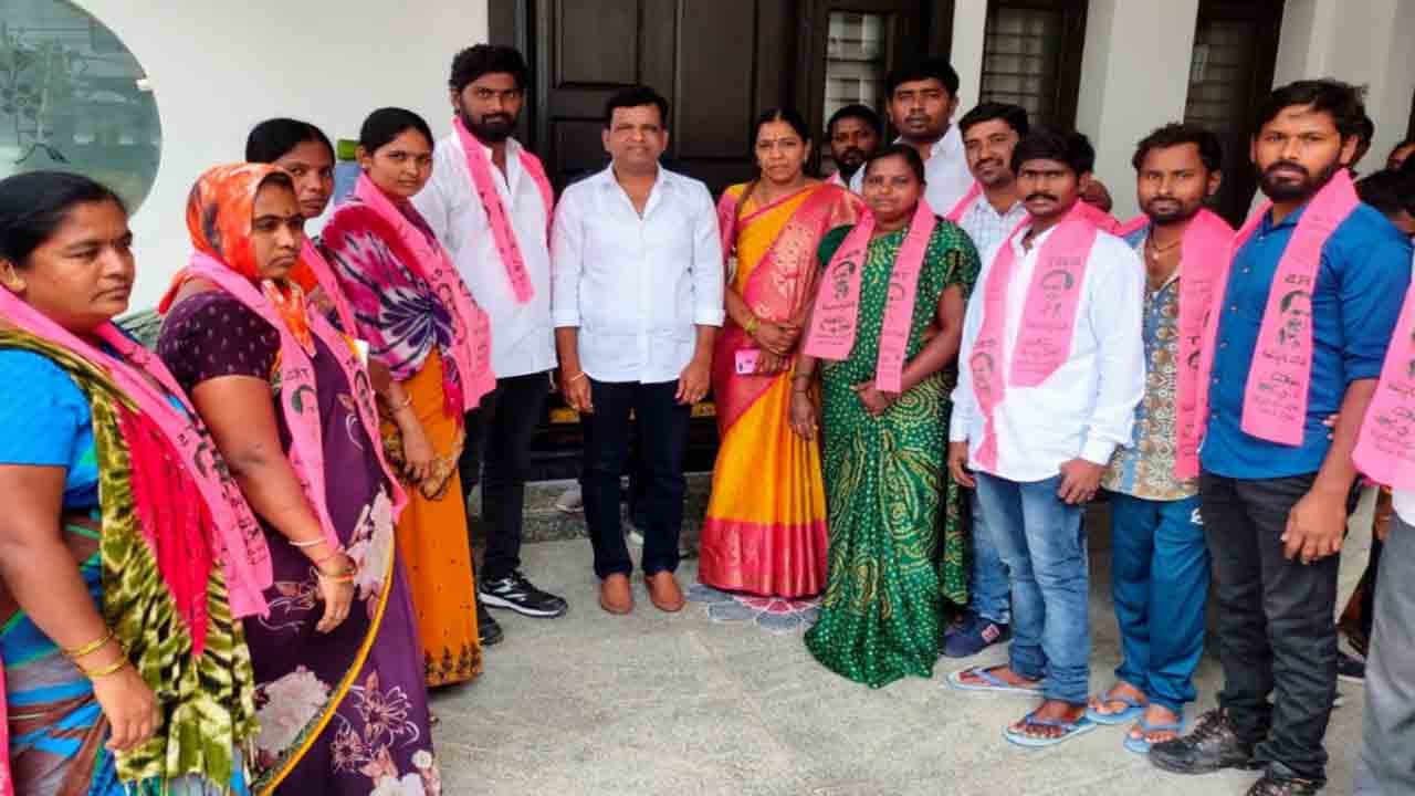 అభివృద్ధికి ఆకర్షితులై టీఆర్‌ఎస్‌లో చేరికలు