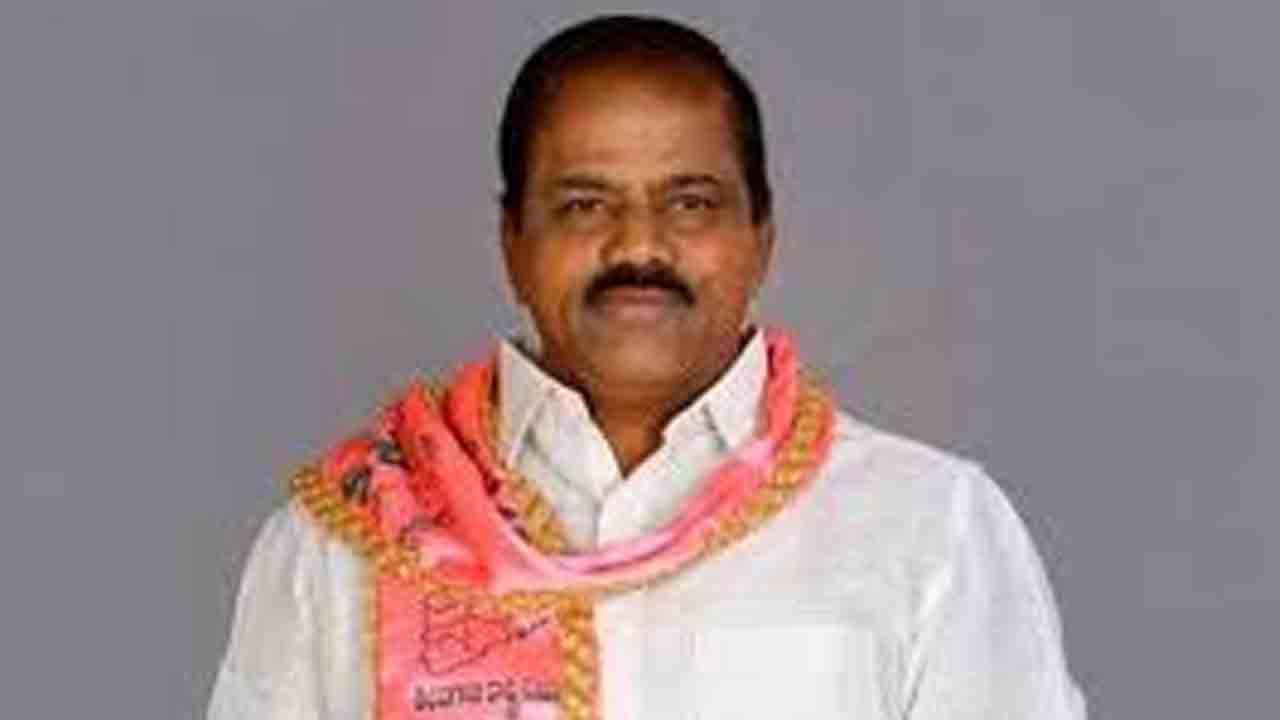 జొన్నల కొనుగోలు కేంద్రానికి సీఎం కేసీఆర్‌ గ్రీన్‌ సిగ్నల్‌ : ఎమ్మెల్యే  భూపాల్‌రెడ్డి