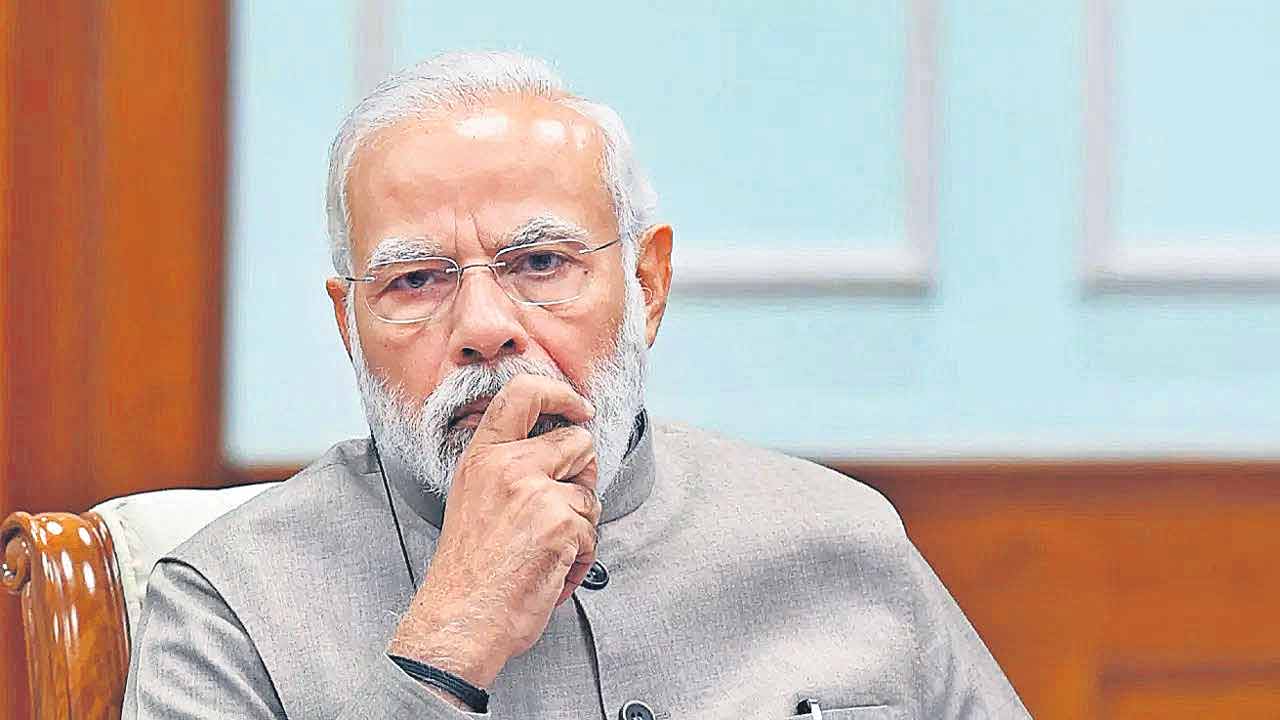 మోదీ, షా దిగిపోండి!