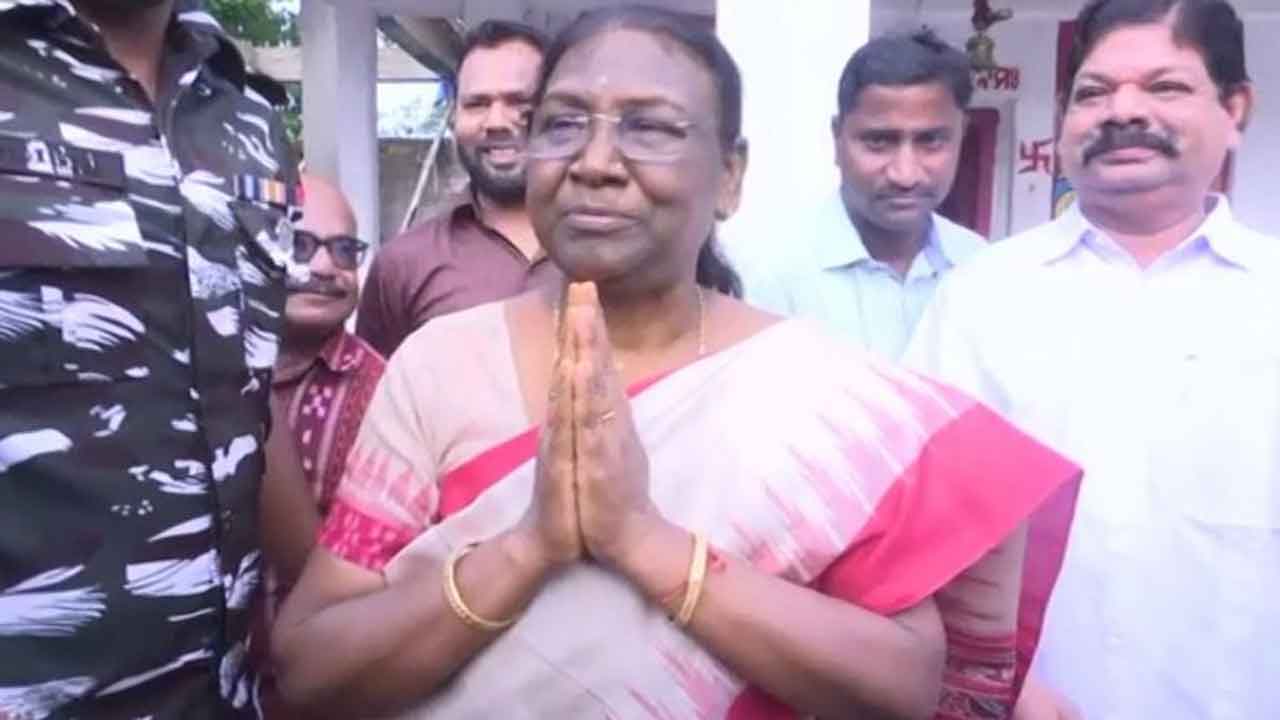 ముర్ముకు జెడ్‌ప్ల‌స్ భ‌ద్ర‌త.. ఆల‌యాన్ని శుభ్రం చేసిన రాష్ట్ర‌ప‌తి అభ్య‌ర్థి