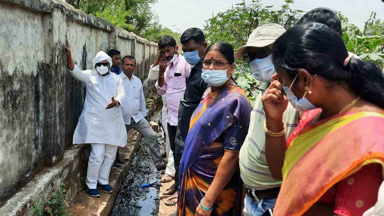 కేసీఆర్‌ను విమర్శిస్తే అడ్రస్‌ లేకుండా పోవడం ఖాయం : ఎమ్మెల్యే ముత్తిరెడ్డి