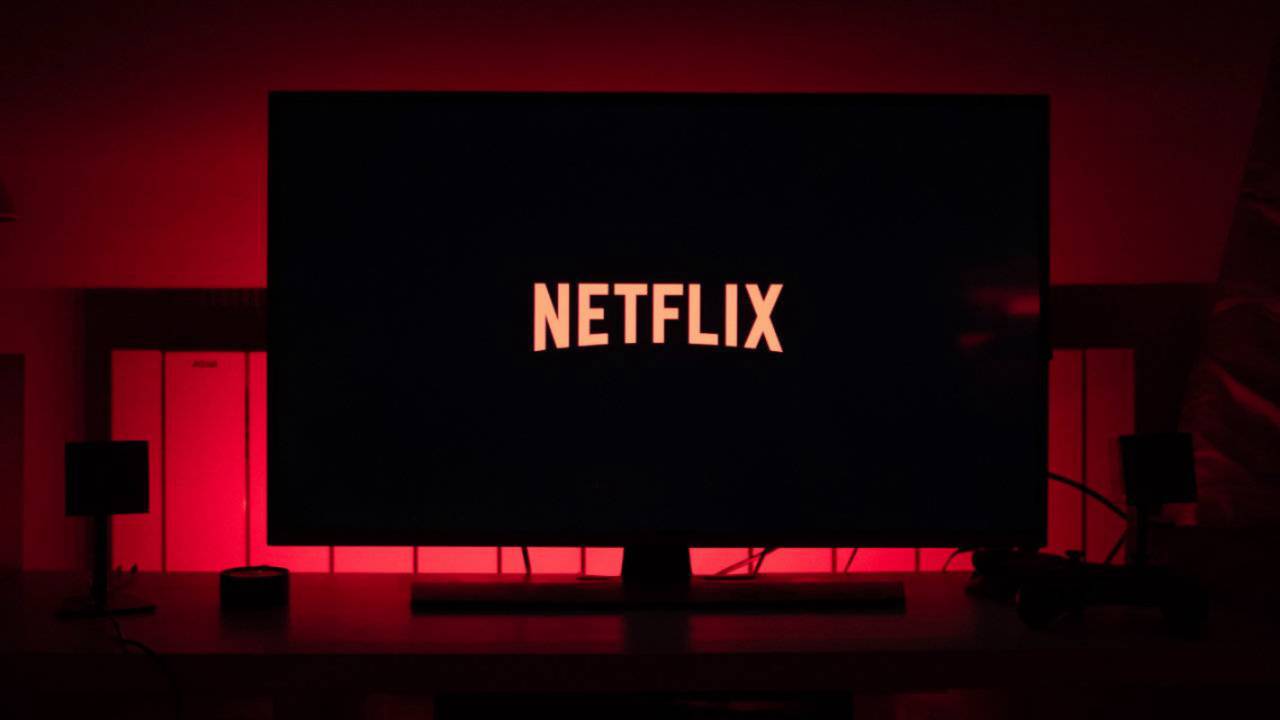 Netflix | నెట్‌ఫ్లిక్స్‌లో మ‌ళ్లీ కొలువుల కోత : 300 మందిపై స్ట్రీమింగ్ దిగ్గ‌జం వేటు