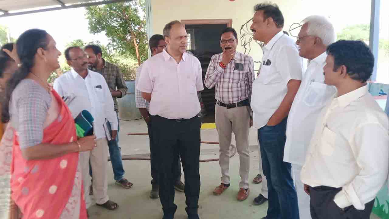 నల్లగొండ జిల్లాలో స్వచ్ఛ భారత్ బృందం పర్యటన