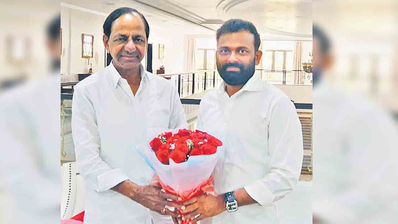 సీఎం కేసీఆర్‌ను కలిసిన నూతన రెడ్కో చైర్మన్‌
