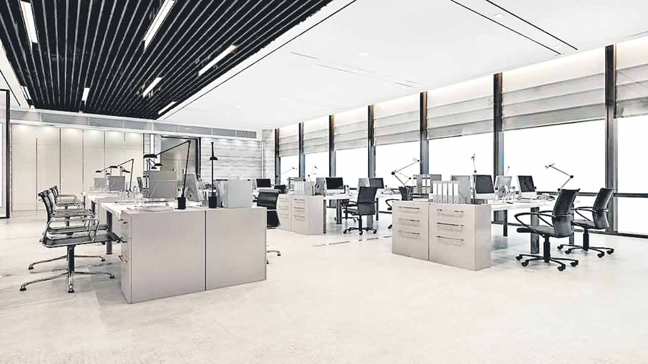 మెట్రో ప్లాట్‌ఫామ్స్‌పై ‘ఆఫీస్‌ బబుల్స్‌’