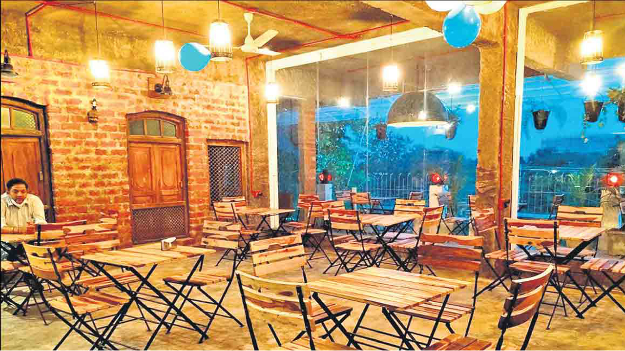 T Kitchen | హైద‌రాబాద్‌లో రెట్రో స్టైల్ లుక్‌లో ఆక‌ట్టుకుంటున్న రెస్టారెంట్‌.. ఇక్క‌డ స్పెష‌ల్ ఏంటంటే..