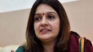 అన‌ర్హ‌త‌పై ఎటూ తేల్చ‌కుండా బ‌ల‌ప‌రీక్ష ఎలా నిర్వ‌హిస్తారు : గ‌వ‌ర్న‌ర్ నిర్ణ‌యంపై ప్రియాంక చ‌తుర్వేది ఫైర్‌