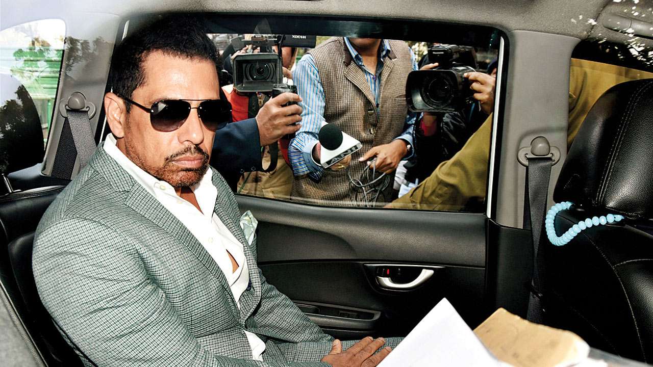 కేంద్ర ద‌ర్యాప్తు సంస్ధ‌ల‌తో గాంధీ కుటుంబ స‌భ్యుల‌ను వేధిస్తున్న కాషాయ పార్టీ : రాబ‌ర్ట్ వాద్రా