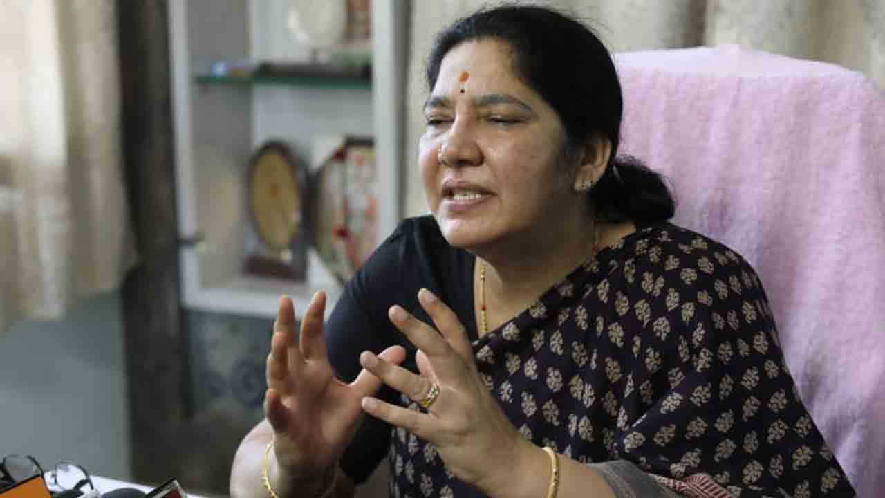 ఎంపీ అరవింద్‌పై మంత్రి సత్యవతి రాథోడ్ ఫైర్