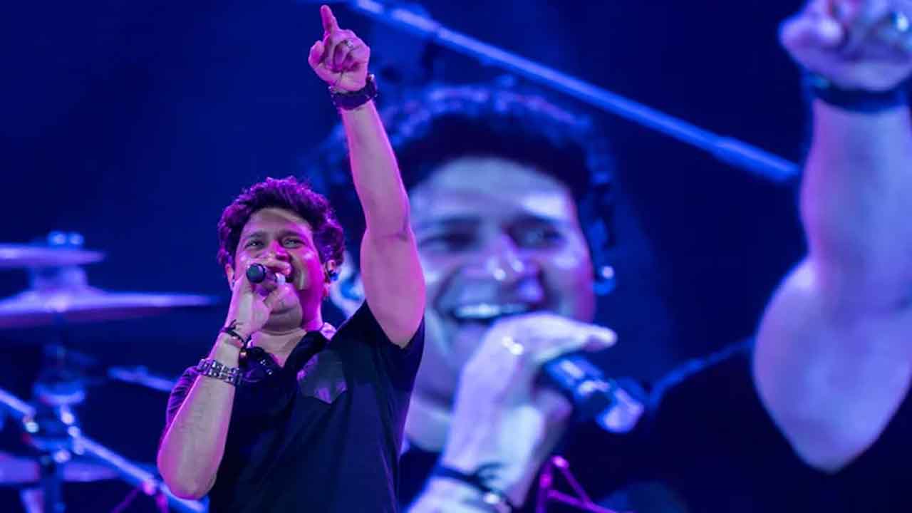 వేడి త‌ట్టుకోలేక‌పోతున్నా.. ఫిర్యాదు చేసిన సింగ‌ర్ కేకే