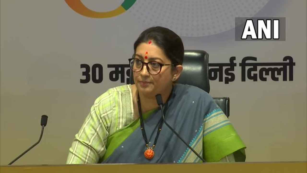 2000 కోట్ల గాంధీ  ఆస్తుల్ని కాపాడేందుకే ఆ నిర‌స‌న‌లు