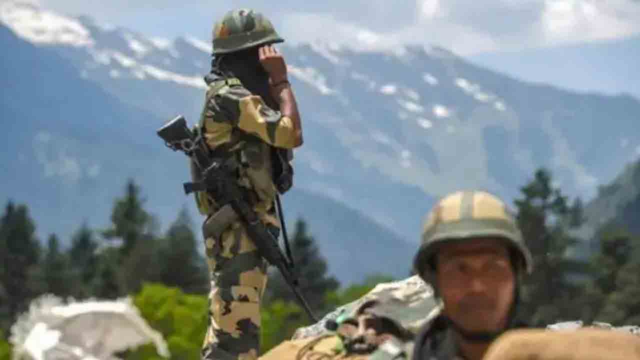 అరుణాచల్ ప్రదేశ్‌లోని చైనా సరిహద్దులో… ఇద్దరు భారత సైనికులు మిస్సింగ్‌