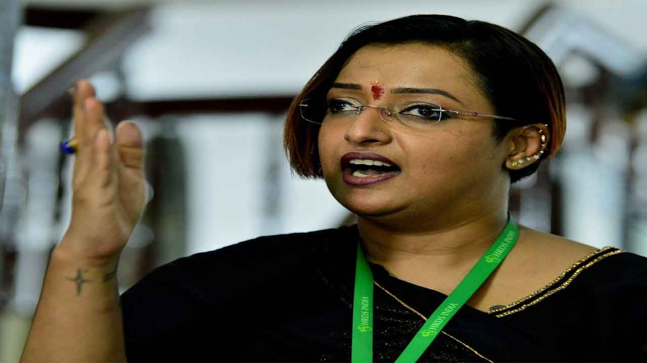 కేరళ సీఎం విజయన్‌పై స్వప్నా సురేష్‌ సంచలన ఆరోపణలు..!