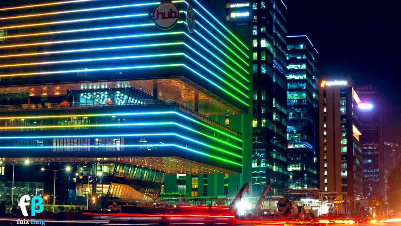 విద్యుద్దీప‌ కాంతుల్లో టీ హబ్ జిగేల్‌!!