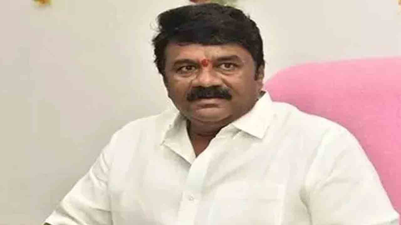 కర్ణాటక రోడ్డు ప్రమాదంపై మంత్రి తలసాని దిగ్భ్రాంతి