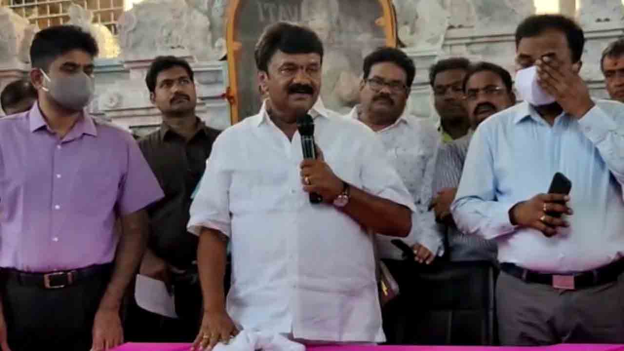 సంస్కృతి, సంప్రదాయాలను చాటి చెప్పేవి పండుగలు : మంత్రి తలసాని