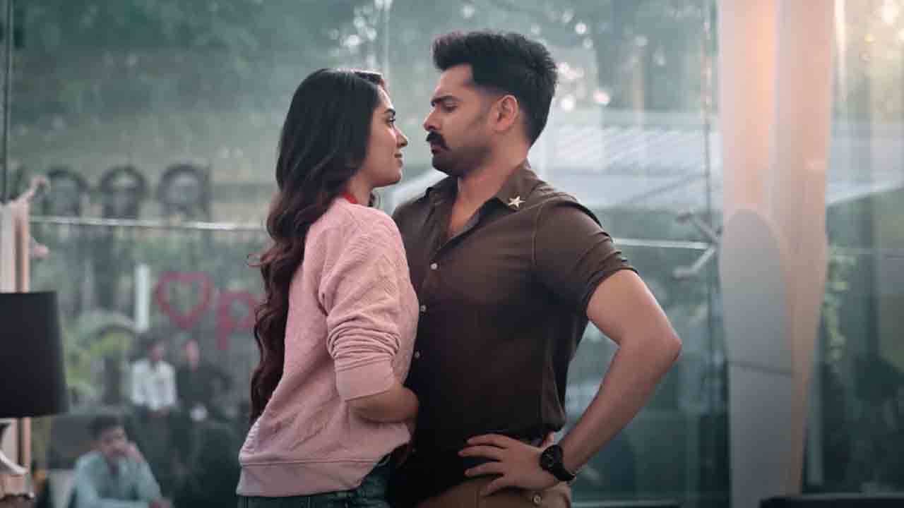 The Warriorr | ది వారియ‌ర్ ట్రైల‌ర్‌ లాంఛింగ్ ఈవెంట్‌కు మాస్ డైరెక్ట‌ర్‌