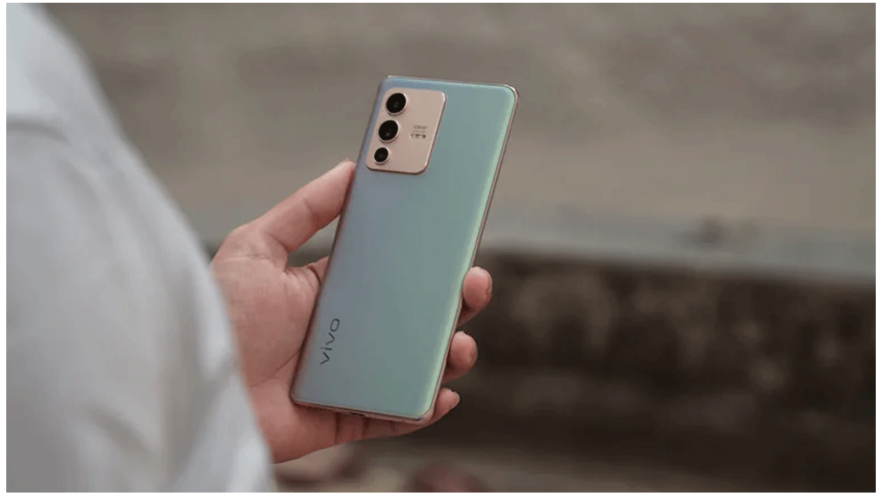 స్మార్ట్‌ ఫోన్‌ కోసం… రక్తాన్ని అమ్మేందుకు బాలిక యత్నం