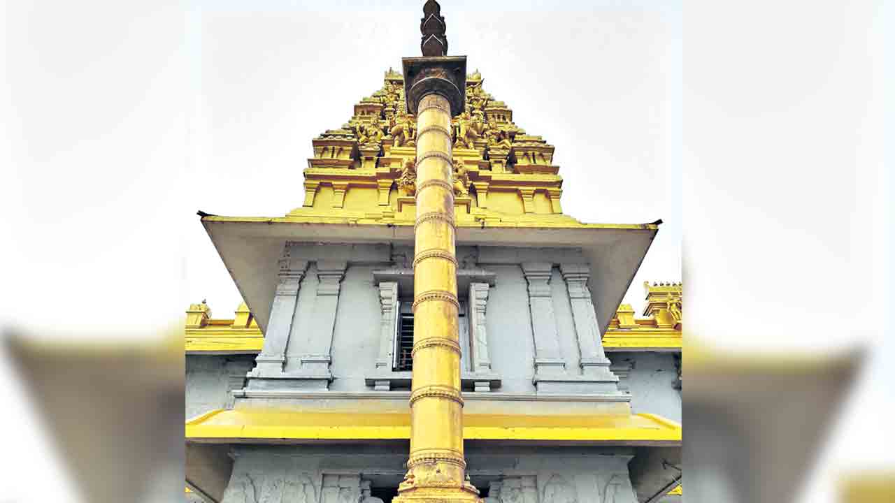 ధ్వజస్తంభం ఉన్నదే దేవాలయం