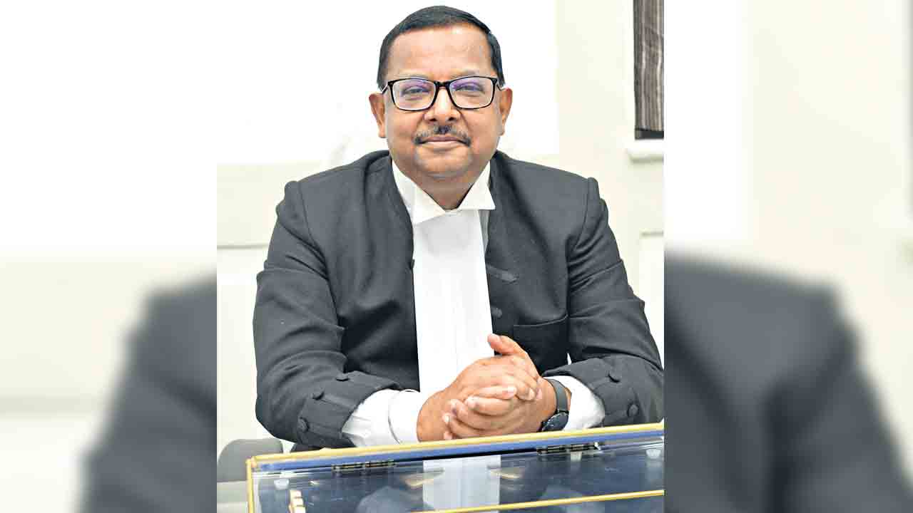 కొత్త సీజేగా ఉజ్జల్‌ భూయాన్‌!