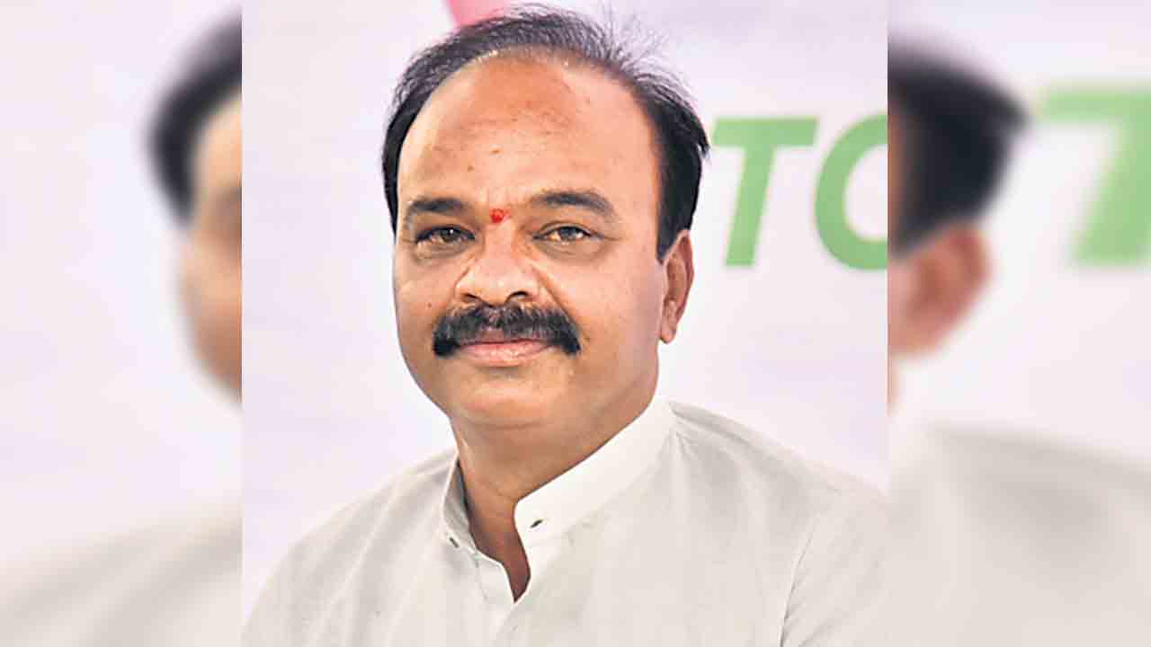 మైనార్టీల సంక్షేమానికి ఇచ్చిన నిధులెన్ని?